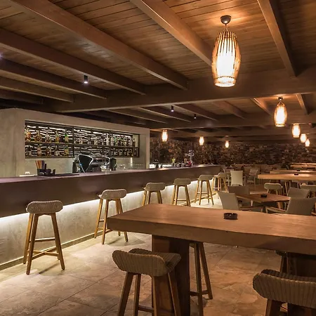 Ostria & 5* Jerápetra