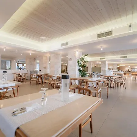 Ostria & Hotel