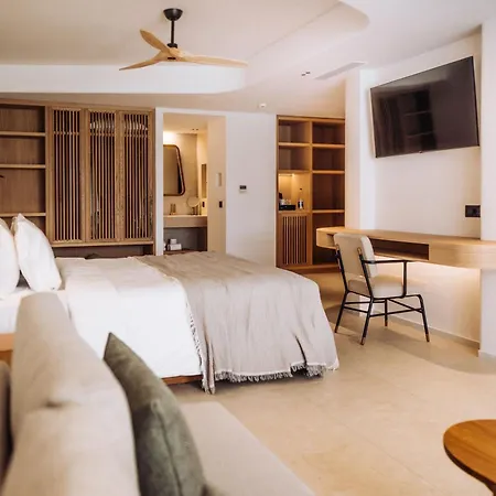 Ostria & Hotel 5*