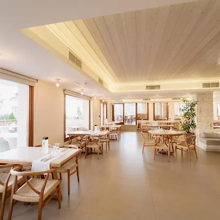 Hotel Ostria & 5*